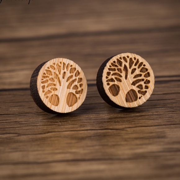Vintage “Tree Hugger" Handmade Cute Wood Earrings - Picture 1 of 3